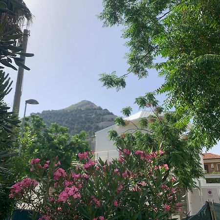 La Dolce Vita Mondello - Villa In Palermo Exterior photo